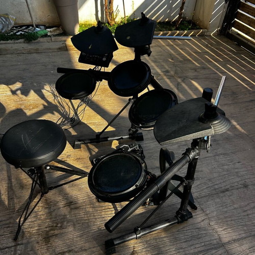 Electric drums used, complete set with rack and stool