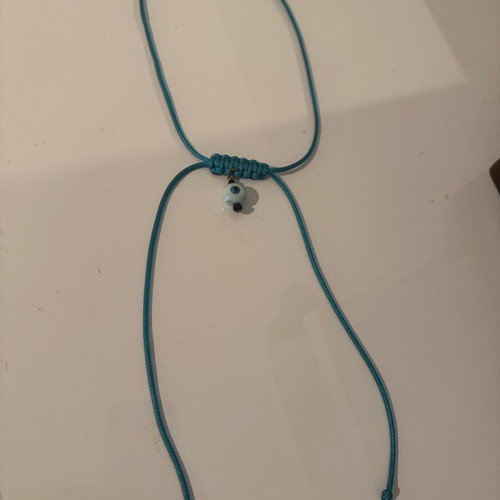 Necklace with blue evil eye like new, adjustable size