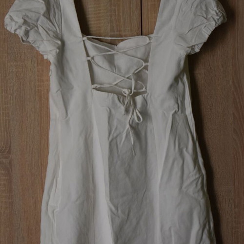Zara white mini dress with open back and corset laces, used, size XL