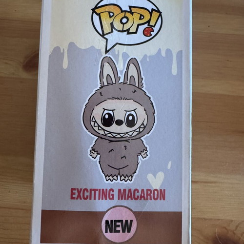 Pop Exciting Macaron vinyl figure