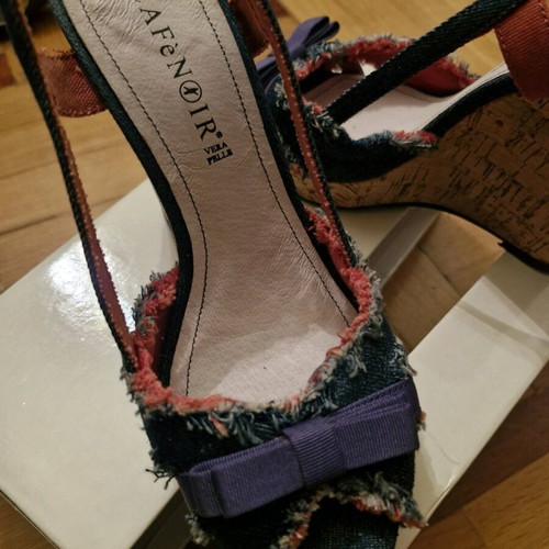 CafeNoir women's platform shoes blue like new, size 36