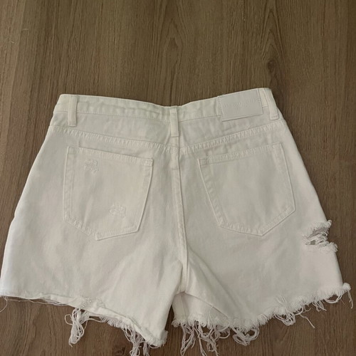 Glamorous shorts mid rise with rips like new