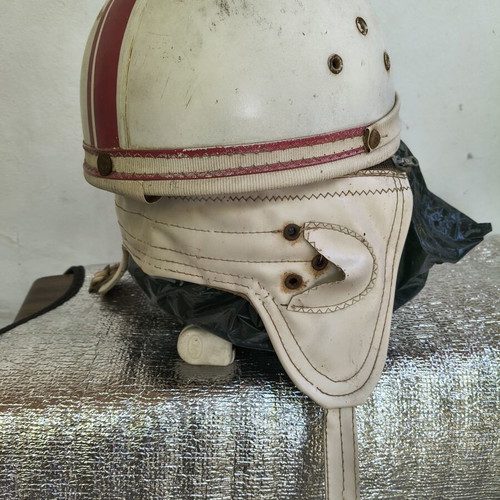 Vintage 1950s motorcycle helmet similar to Thanasis Veggos films