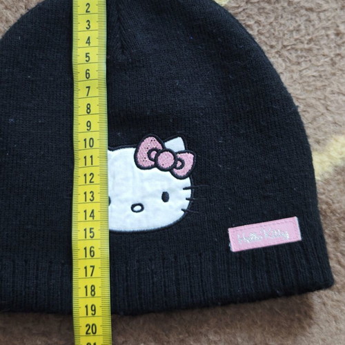 Hello Kitty hat and scarf set, black knit