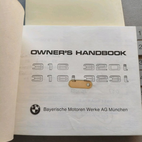 BMW 316 Service Manual 1983 used with official Europe service book