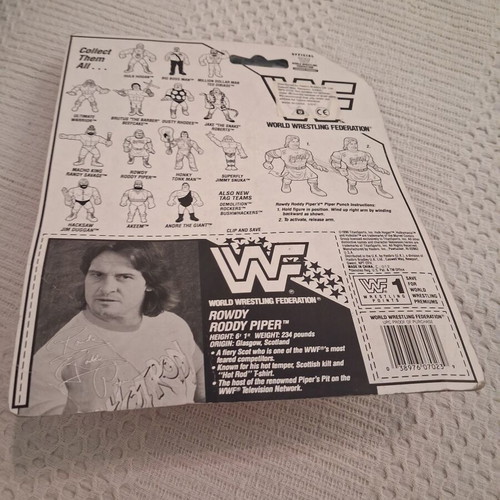 Wwf Rowdy Roddy Piper figure new, sealed card