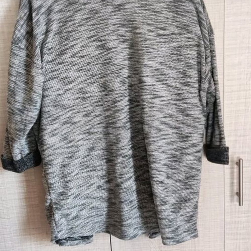 Woolen blouse set like new, black and gray