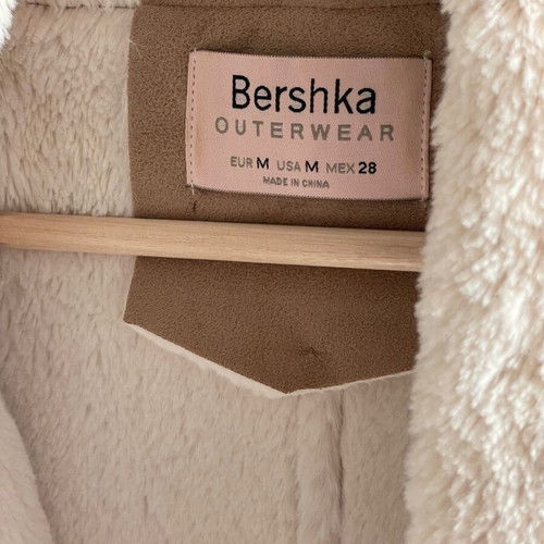 Bershka fur vest size M like new, beige brown