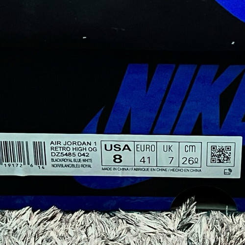 Air Jordan 1 Retro High OG like new, black and blue