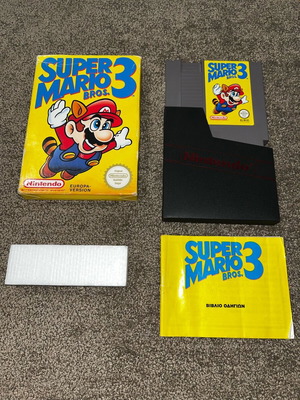Игра Super Mario Bros 3 за Nintendo NES употребявана с кутия и ръководство