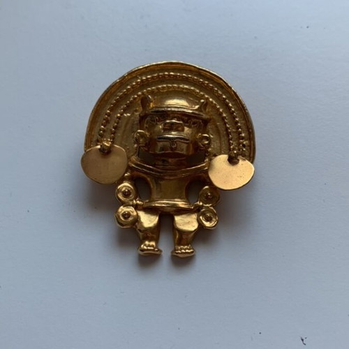 Pendant replica of Tairona shaman figure, like new