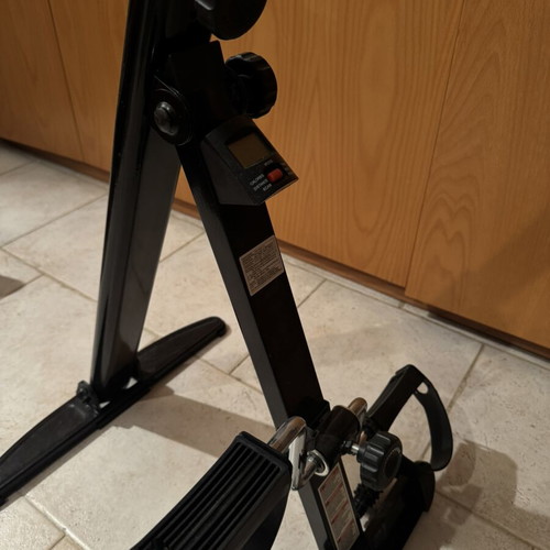 Vertical Stepper like new for cardio and leg strengthening
