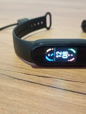 M6 Smart Band fitness tracker σαν καινούργιο με καλώδιο φόρτισης
