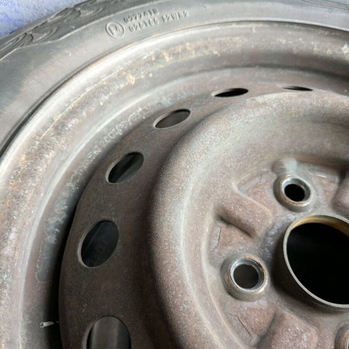 Yaris 2011 rims 175/65/R14 used set of 4