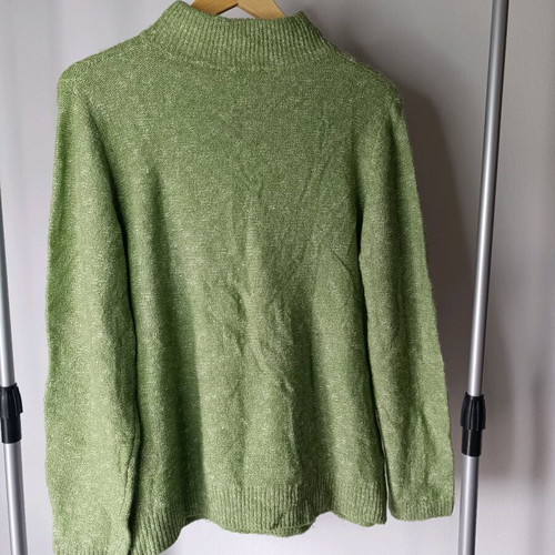 Green knitted mock neck sweater like new