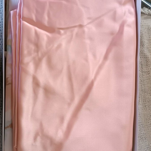 Bed Sheet Set new, shiny fabric