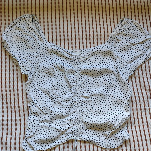H&M polka dot crop top new, size large, black and white