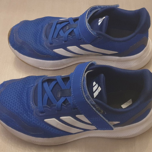 Adidas Runfalcon 5 Cloudfoam kids' athletic shoes size 34 like new, royal blue