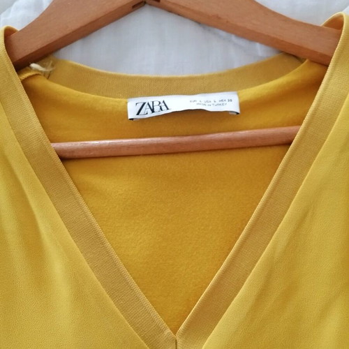 Zara blouse like new, yellow with transparent sleeves, size L