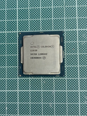 Intel Celeron G3930 processor like new with free stock cooler