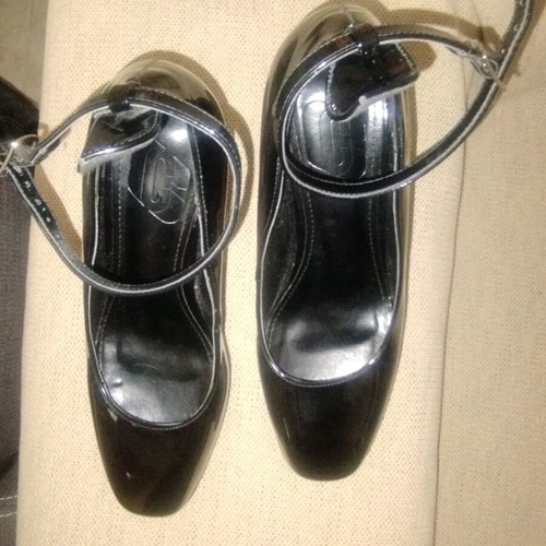 Shein black pumps like new, size 39 with thick platform