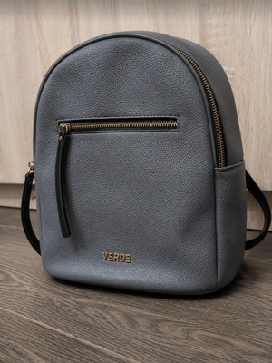 Verde backpack gray like new comfortable