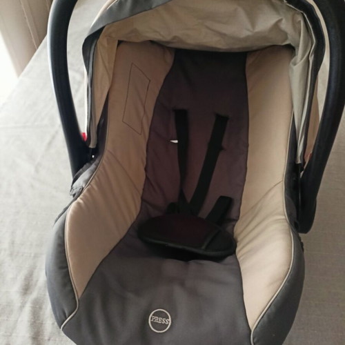Bebe Stars Baby Car Seat like new, grey-beige