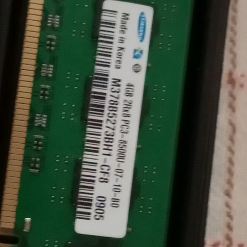 Samsung 4GB 2Rx8 PC3-8500U memory card new