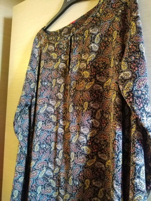 Esprit satin dress like new with beautiful patterns