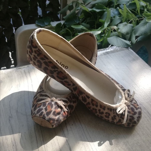 Sabino leopard ballet flats like new, size 38, pointed toe