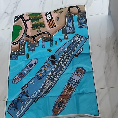 Airplane game with 4 figures and book like new