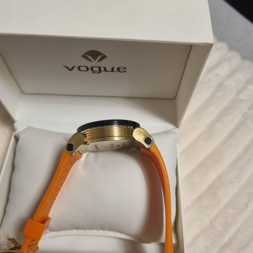 Vogue wristwatch used with chronographs and rubber strap