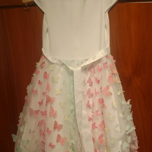 Girls' dress like new for ages 5-7