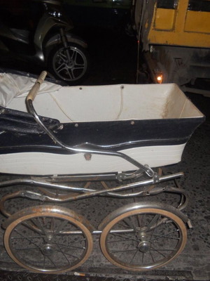 Καρότσι αντίκα δεκαετίας 50-60 σαν καινούργιο