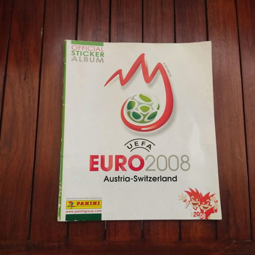 Άλμπουμ Panini Euro 2008 σαν καινούργιο, κενό χωρίς αυτοκόλλητα
