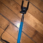 Selfie stick lightly used