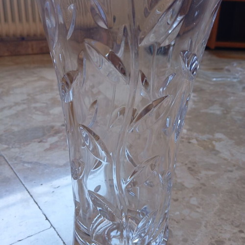 Crystal vase RCR Royal Crystal Rock Laurus series, like new, 25 cm