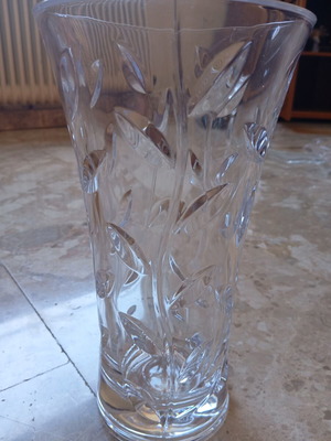 Crystal vase RCR Royal Crystal Rock Laurus series, like new, 25 cm