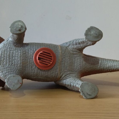 Dinosaur figures used, set of 3, no sound