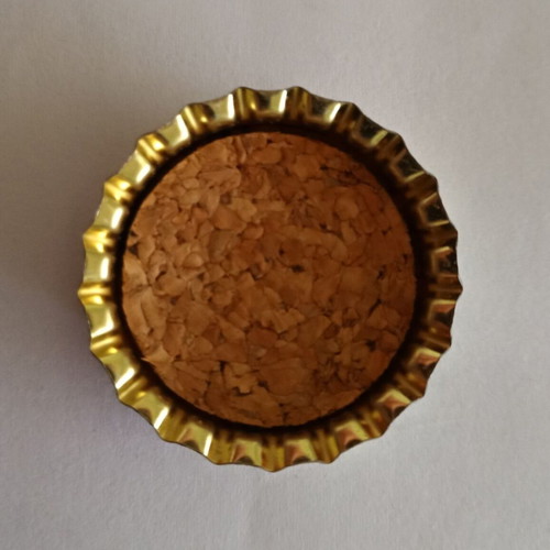 Moschovi Winery Bottle Cap new with collectible caps and labels gift