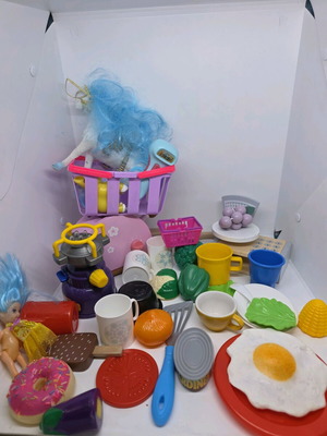 Girls' toys used, lot