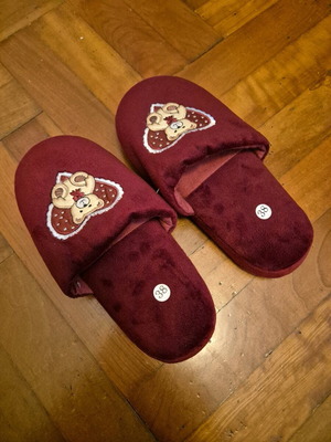 Burgundy velvet slippers with teddy bear new, size 38