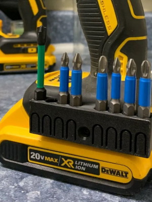 Dewalt Screwdriver Bit Holder new, 3D printed