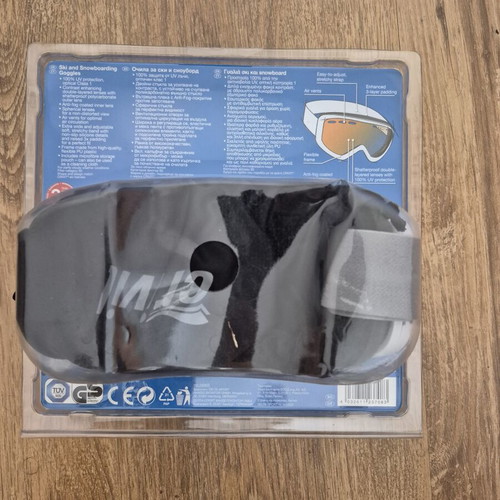 Ski and snowboard goggles like new