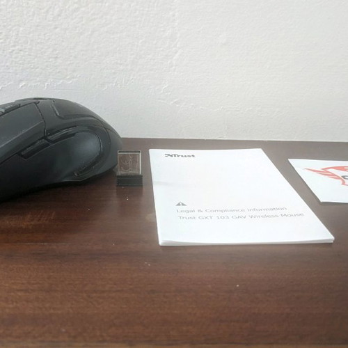 Trust GXT 103 GAV wireless mouse used with 6 buttons