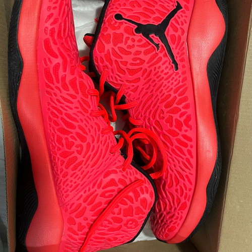 Jordan shoes ultra.fly infrared 834268 600 like new, size 45