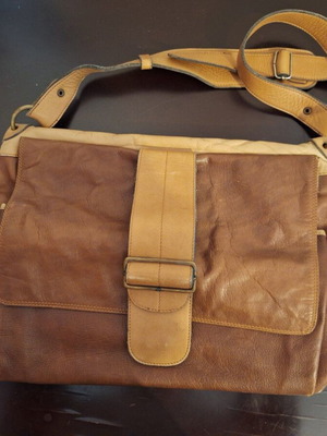 Vintage Arpelli crossbody bag used in brown and beige shades