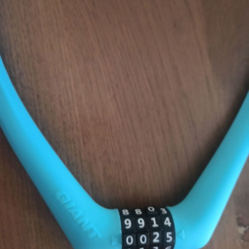 Giant Superlock Gumy Bicycle Lock like new, 75cm, aluminum with silicone cover