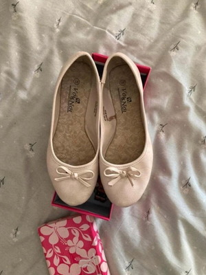 Voi Noi ballerinas like new, beige, size 38