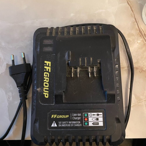 FFG 20V/3A Battery Charger used